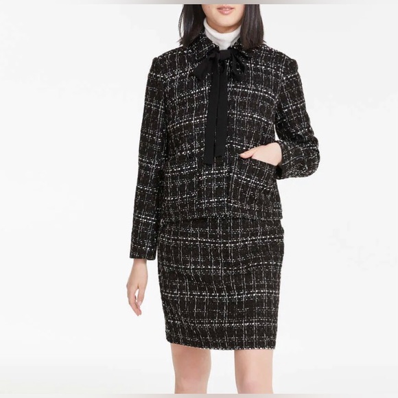 Tweed Boucle Jacket - Picture 4 of 16